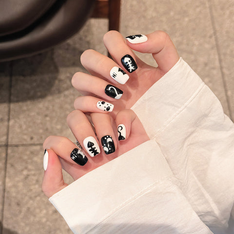 Monochrome